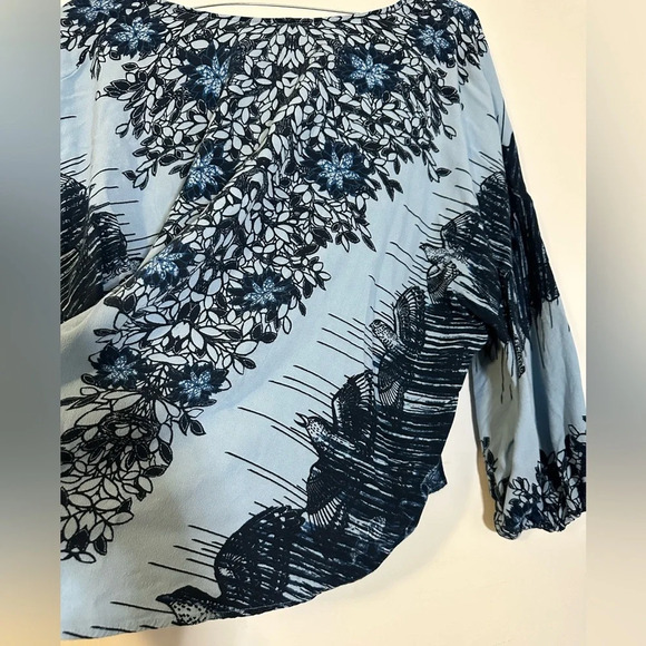 Free People Blue Birds of a Feather Top, Size Large - Picture 7 of 8